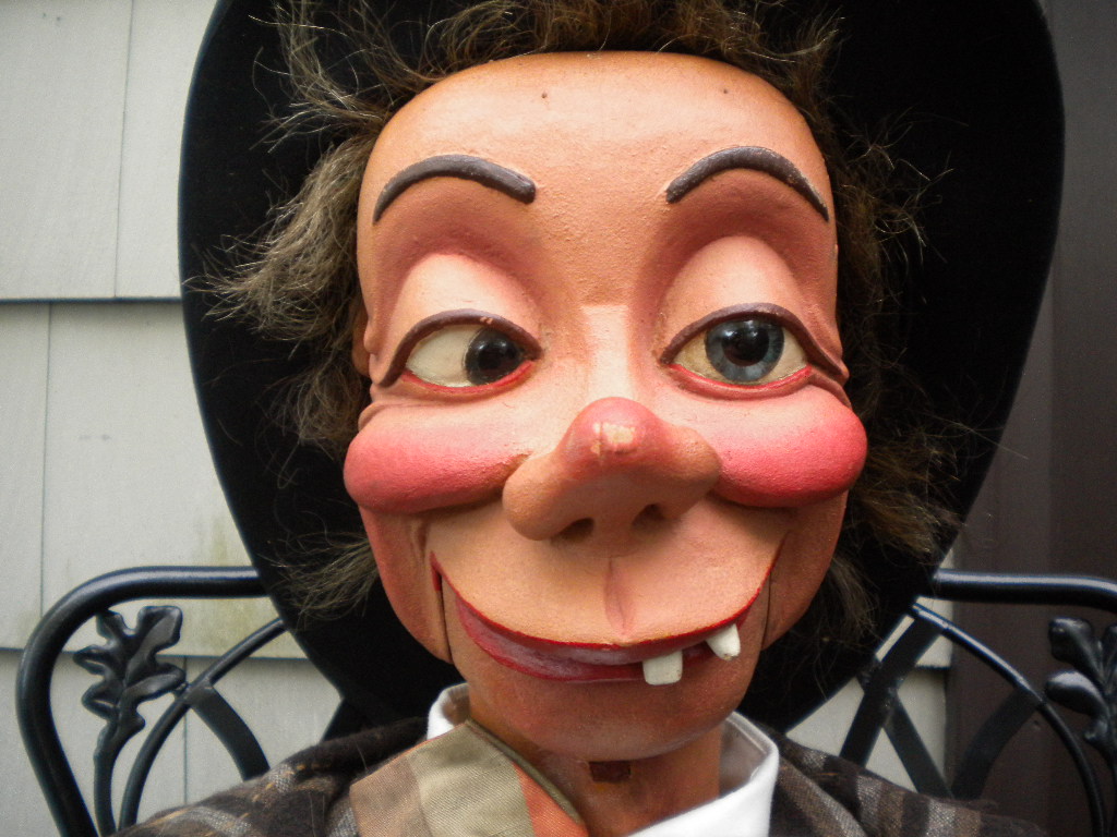 Mortimer Style, a ventriloquist figure attributed to Art Sieving
