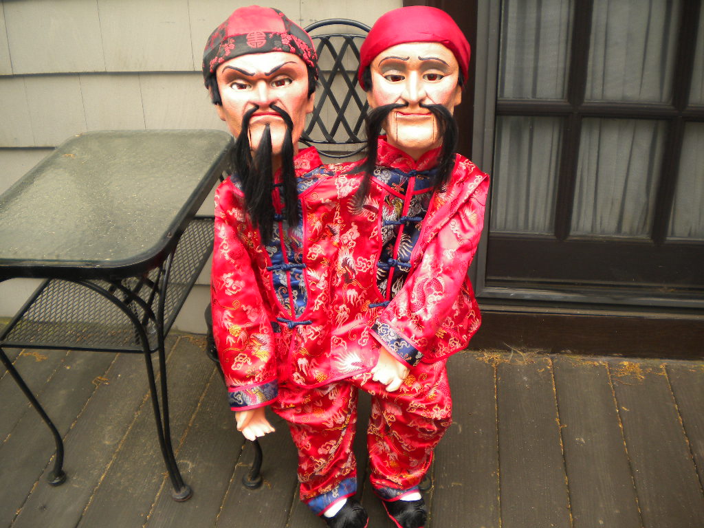Payes siamese twins 001, a ventriloquist figure attributed to Dan Payes