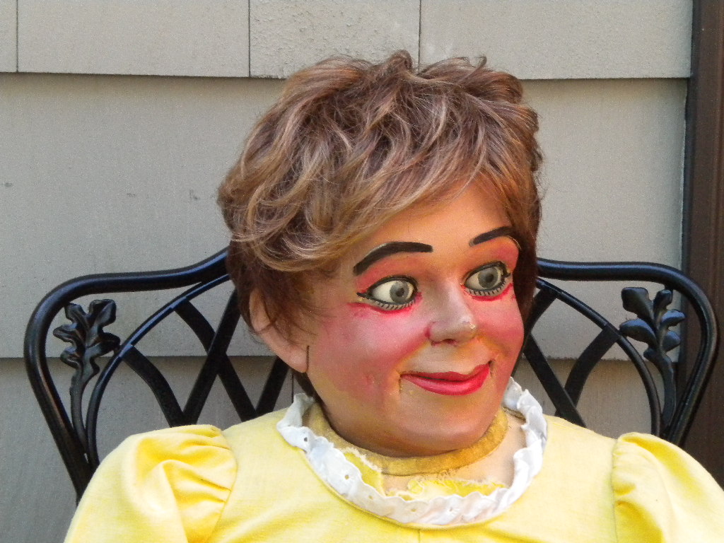 Super Rare Len Female, a ventriloquist figure attributed to Len Insull