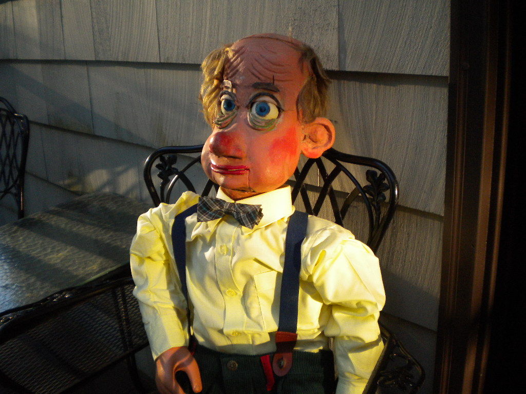 Carved, a ventriloquist figure attributed to Lou Dupont