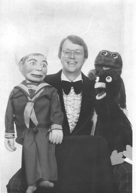 Dan Price with Theodore, Barney and Dudley, a ventriloquist figure attributed to Frank Marshall