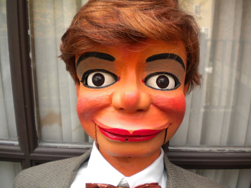 Walking, a ventriloquist figure attributed to Frank Marshall