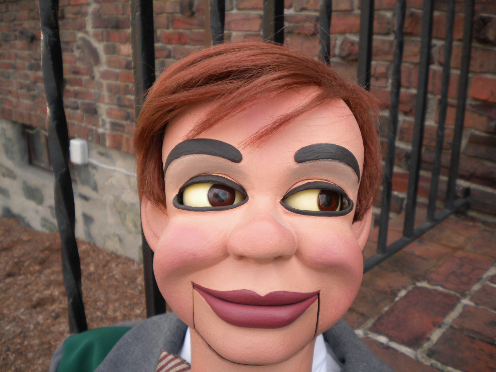 Guyll 02 jerry knuck, a ventriloquist figure attributed to Ray Guyll