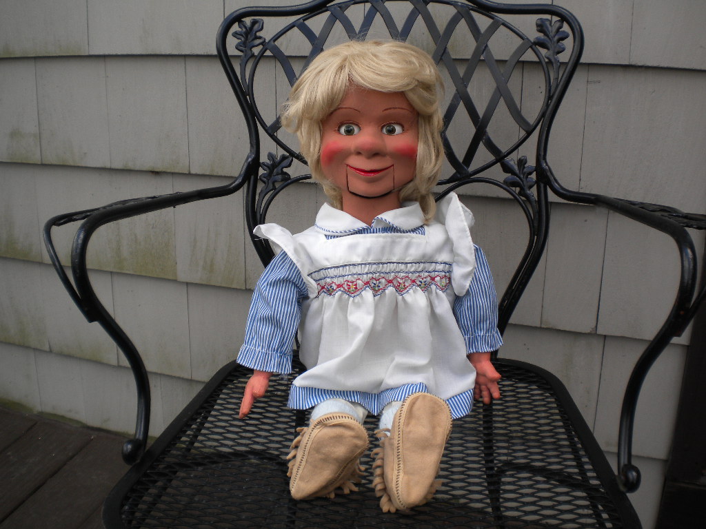 Al Little Girl, a ventriloquist figure attributed to Alan Semok