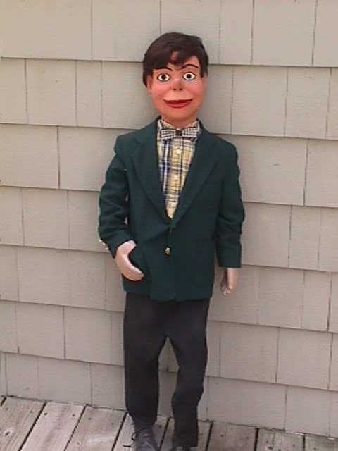 Walking, a ventriloquist figure attributed to Ken Spencer